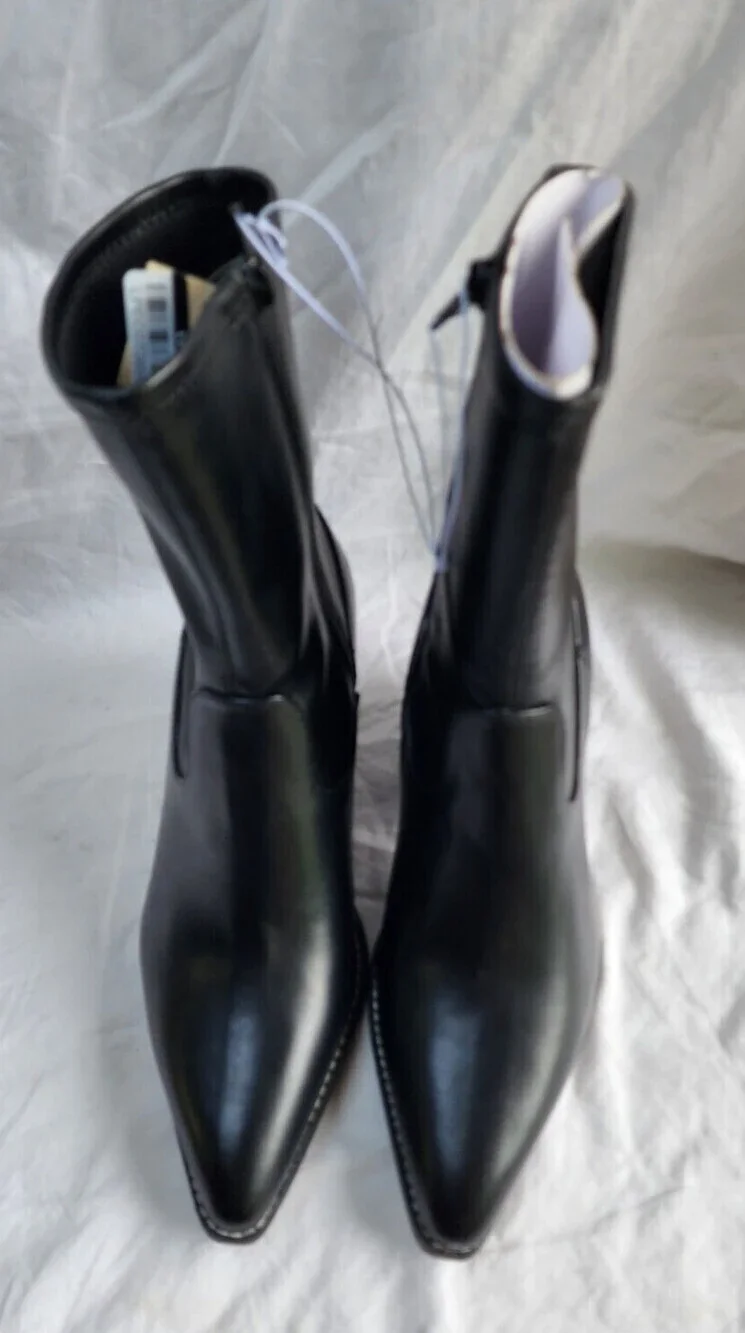 New Women's Aubree Ankle Boots with Memory Foam Insole Universal Thread Size 6.5